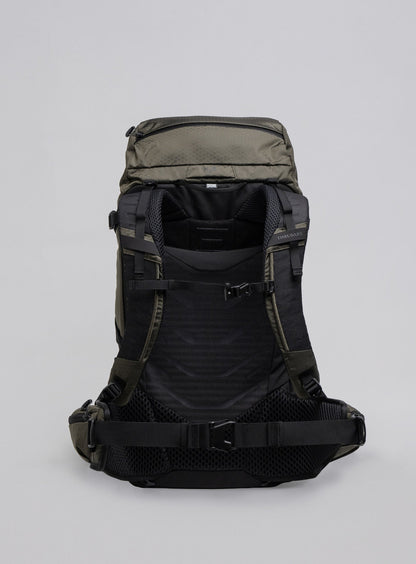 PINNACLE 42L HIKING BACKPACK