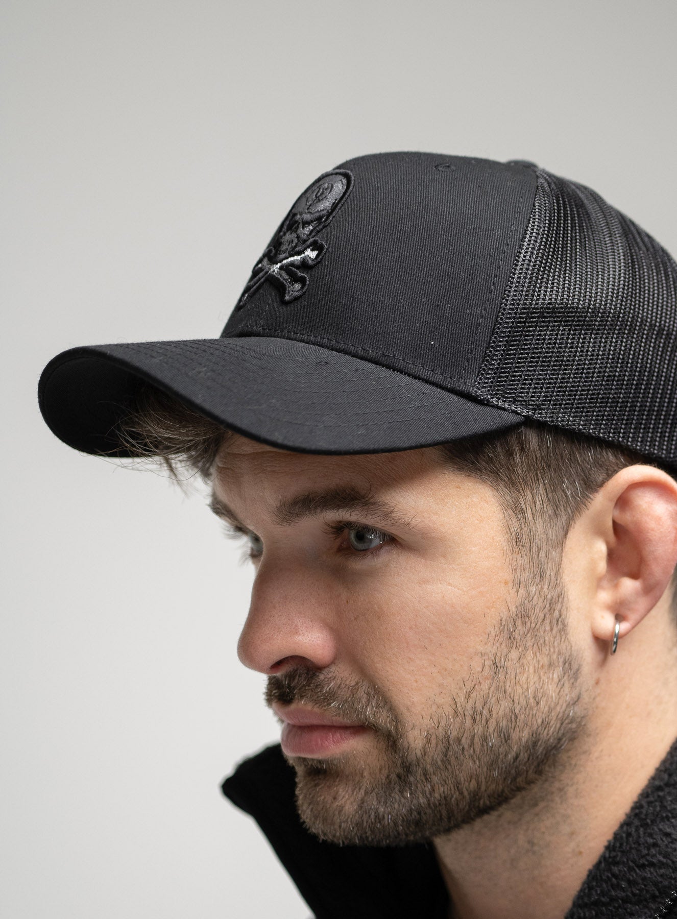 THRUDARK CAP